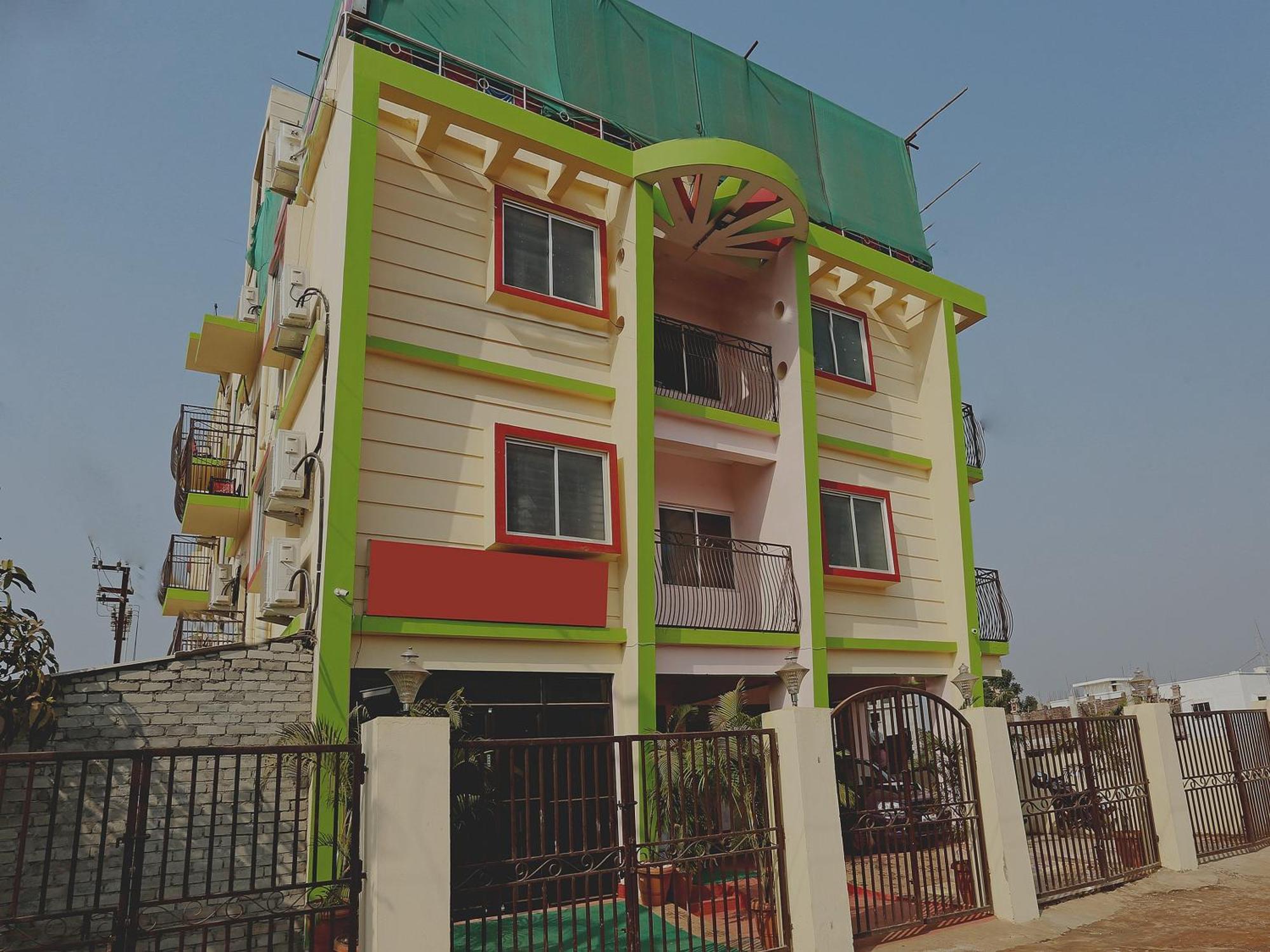 Hotel Grand Paradise Bhubaneswar Bagian luar foto