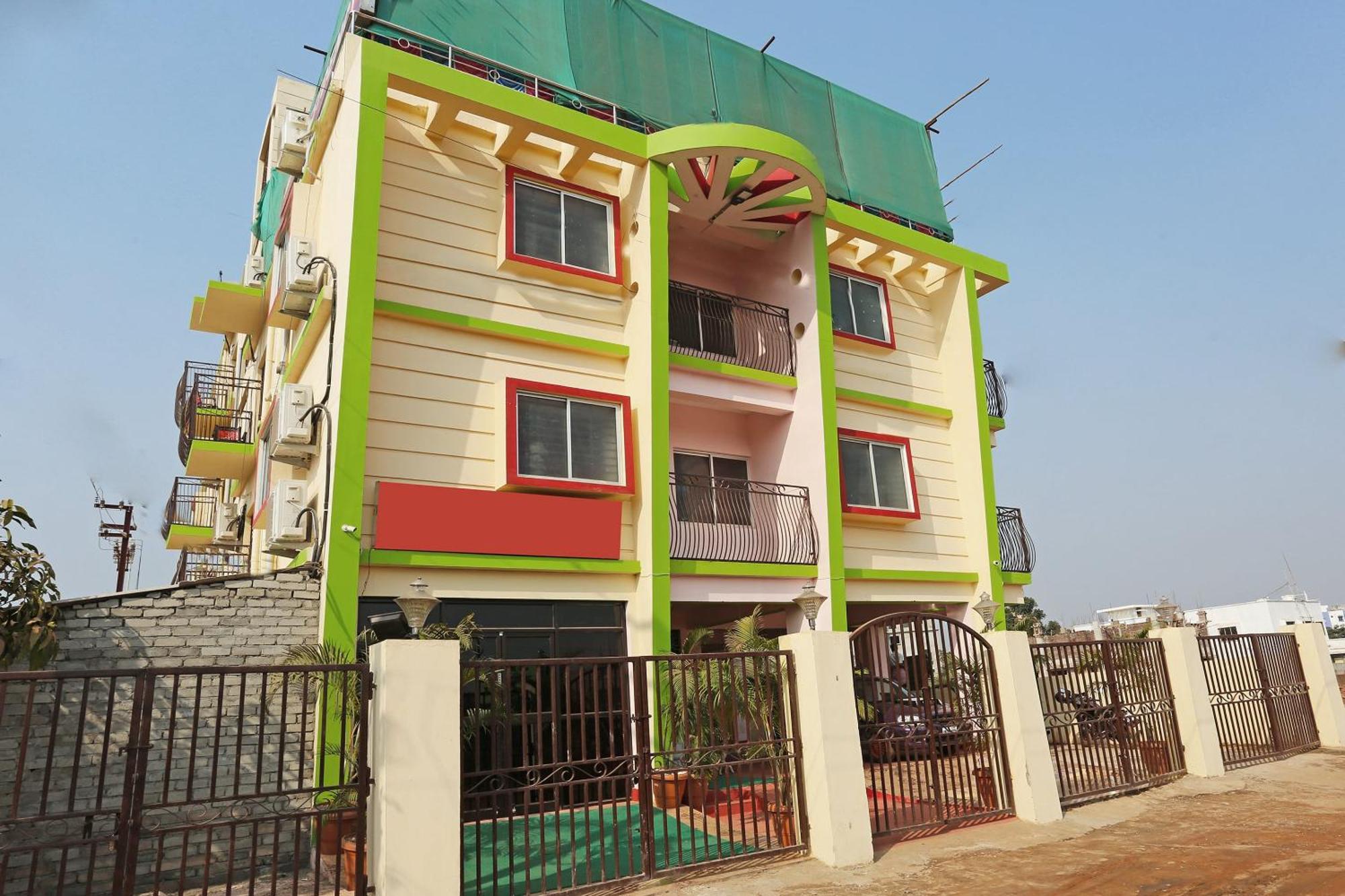 Hotel Grand Paradise Bhubaneswar Bagian luar foto