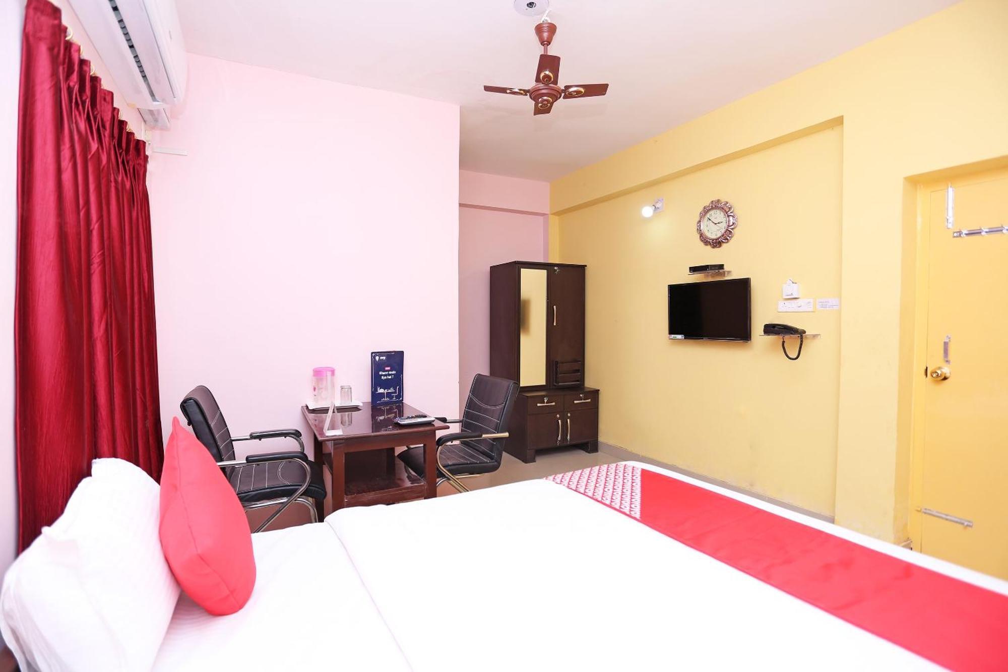 Hotel Grand Paradise Bhubaneswar Bagian luar foto