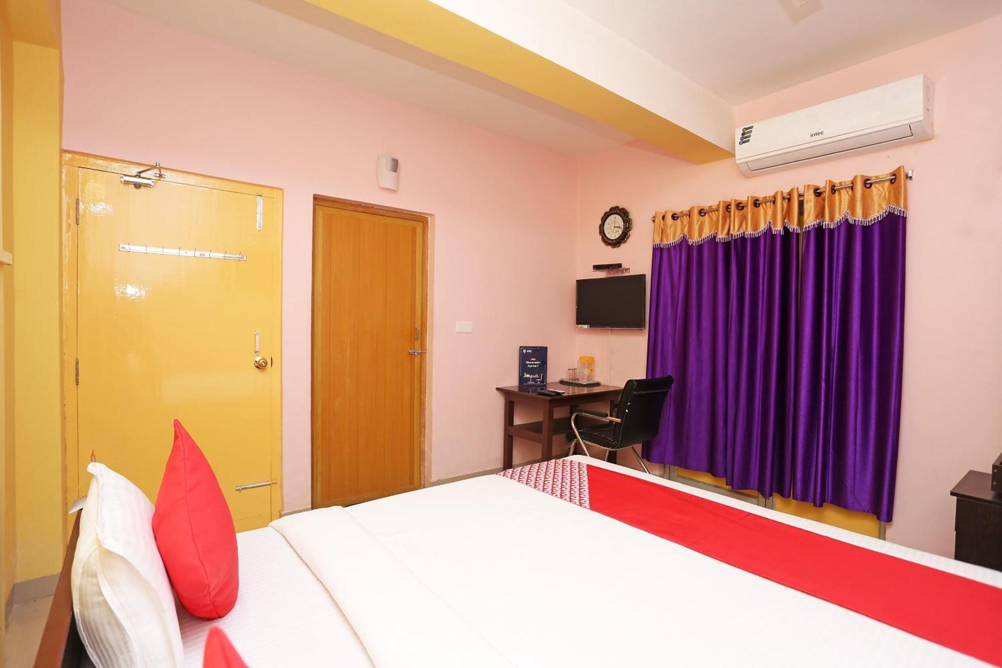 Hotel Grand Paradise Bhubaneswar Bagian luar foto