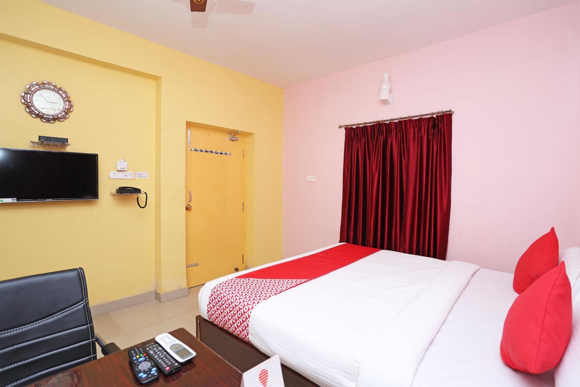 Hotel Grand Paradise Bhubaneswar Bagian luar foto